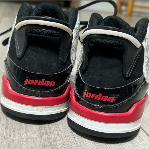 AIR JORDAN DUB ZERO WHITE TRUE RED - Picture 3 of 4